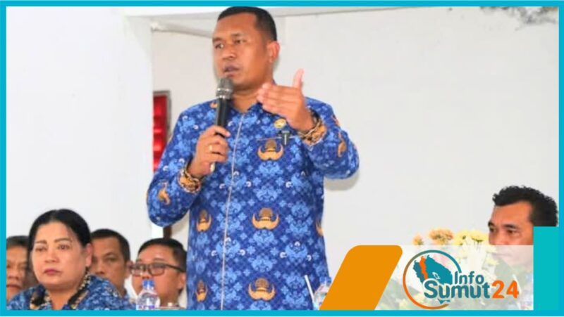 Bupati Toba, Effendi Sintong Panangian Napitupulu memberikan bimbingan dan arahan pada Musrenbang Kecamatan Tampahan