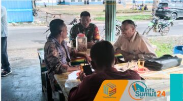 Bina Keakraban, Babinsa Koramil 05/TP Komsos dan Ngopi Santai Bersama Warga Kuta Buluh